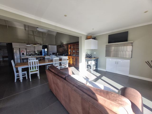 3 Bedroom Property for Sale in Mount Royal Golf Estate Western Cape